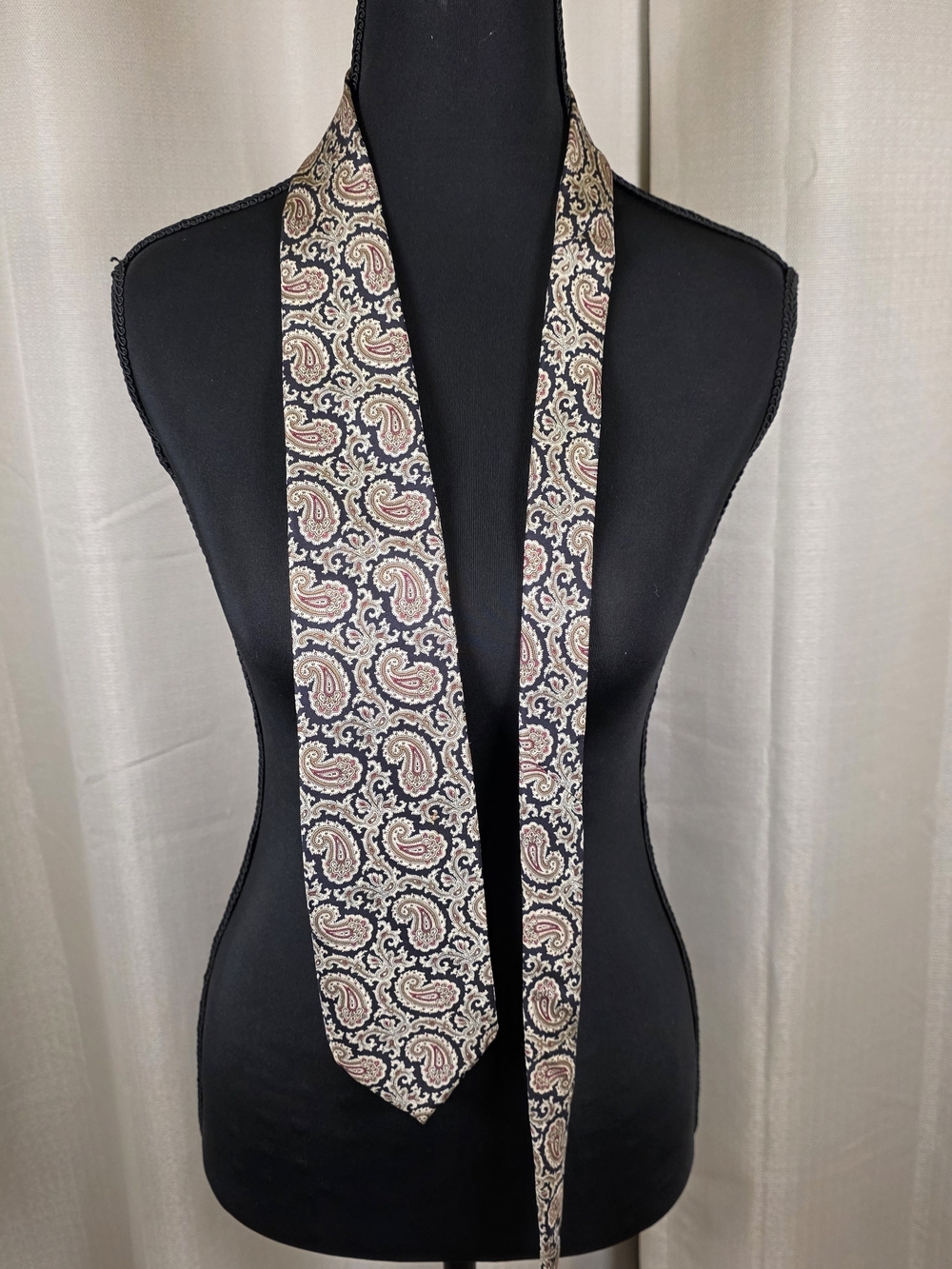 Vintage Paisley Wide Necktie Retro 80s 90s Silk Feel